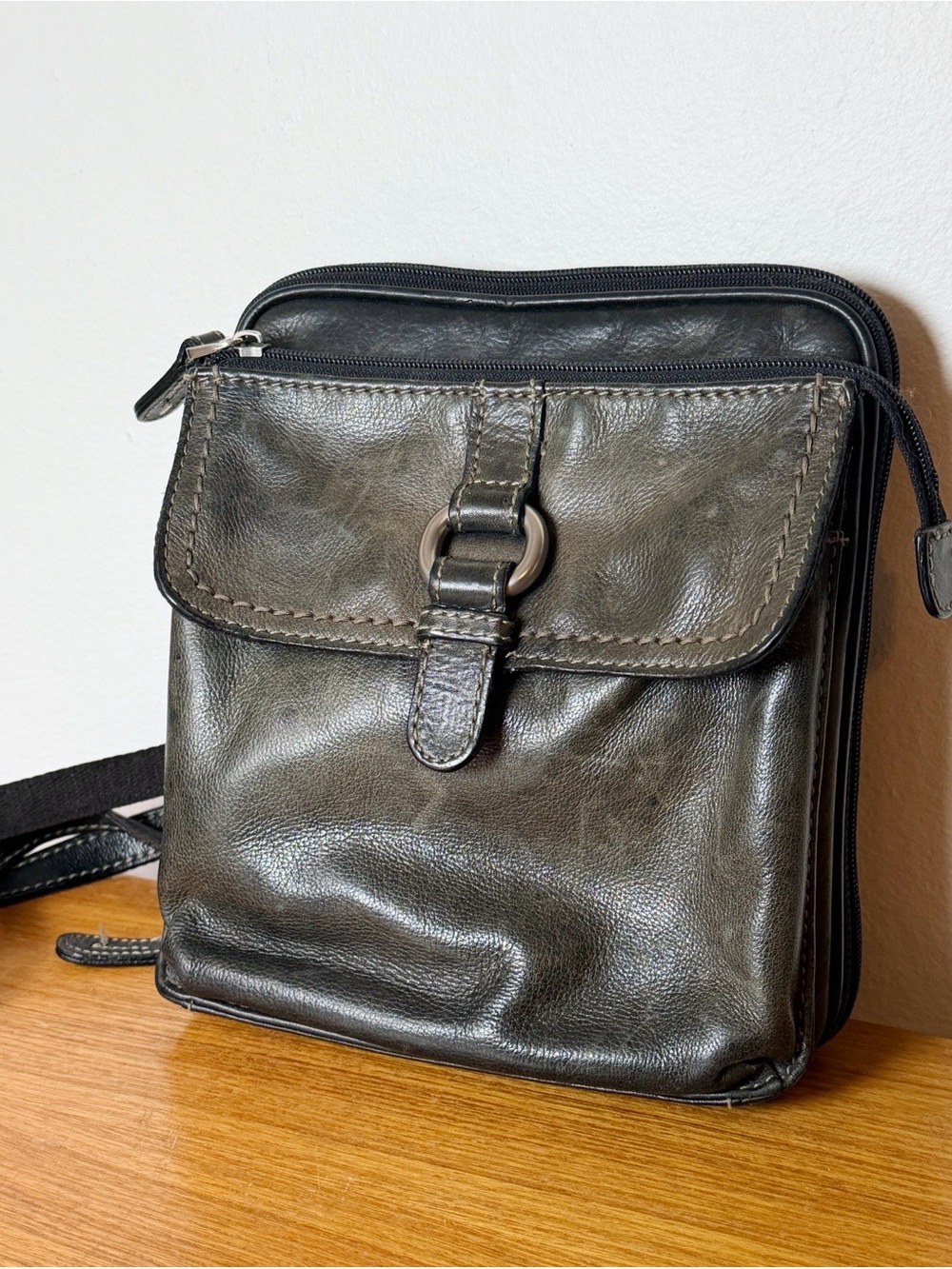 Fossil Leather Utility Crossbody Messenger Bag in Distressed Brown/Green